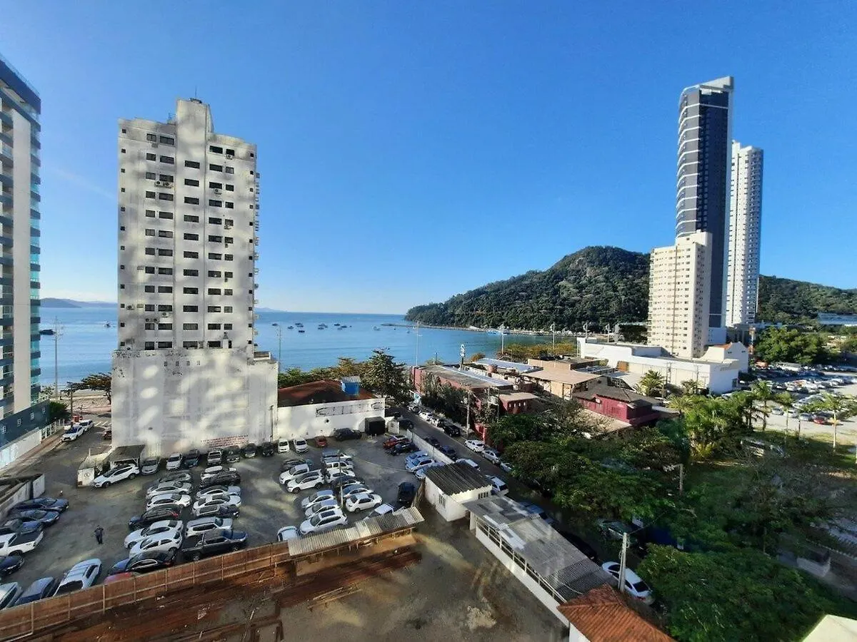 3 Suites Linda Vista Da Orla De Bc A 50M Da Praia - Somente Familiares Balneário Camboriú