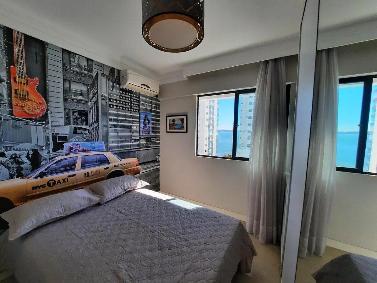 3 Suites Linda Vista Da Orla De Bc A 50M Da Praia - Somente Familiares Balneário Camboriú 0*,  Βραζιλία